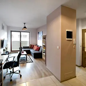 Airport Okecie Klobucka P&o Serviced Apartament